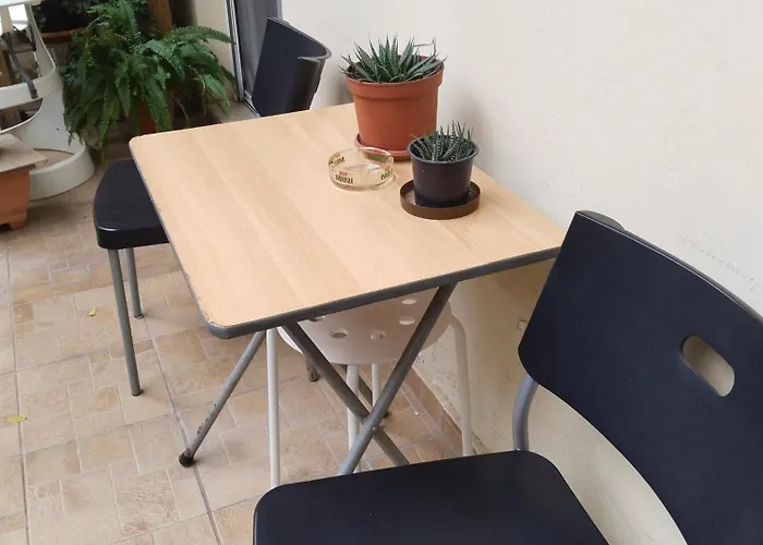 Luxury Stay Near The Acropolis 10-Min Walk To History!