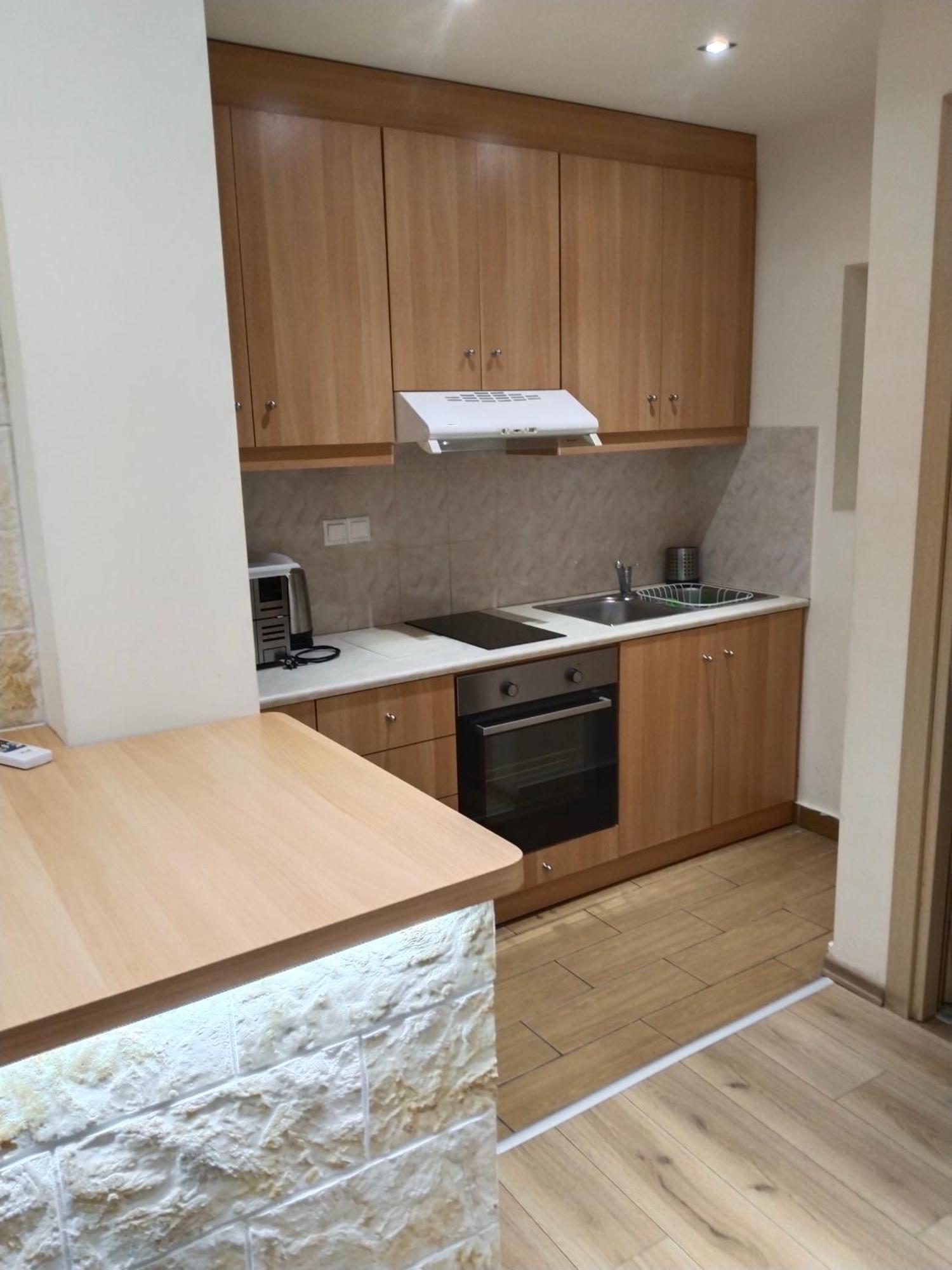 Luxury Near The Acropolis 10-min Walk To History!